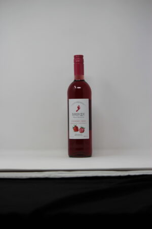 Barefoot Fruitscato Strawberry (7.5% abv)