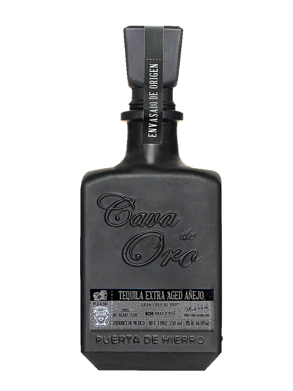 Cava de Oro Black Extra Aged Añejo 750ml 40%